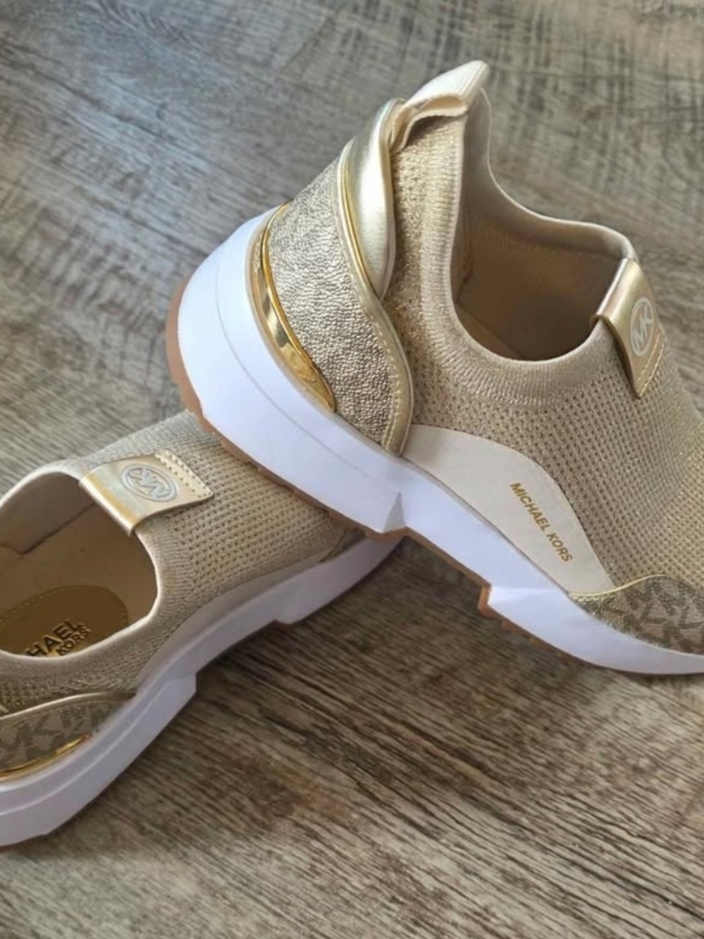 Michael Kors Muse Metallic Gold Knit Slip On Sneakers Sz 9